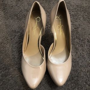 Beige Jessica Simpson heels pumps